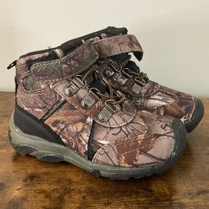 Boys Outdoor Boots